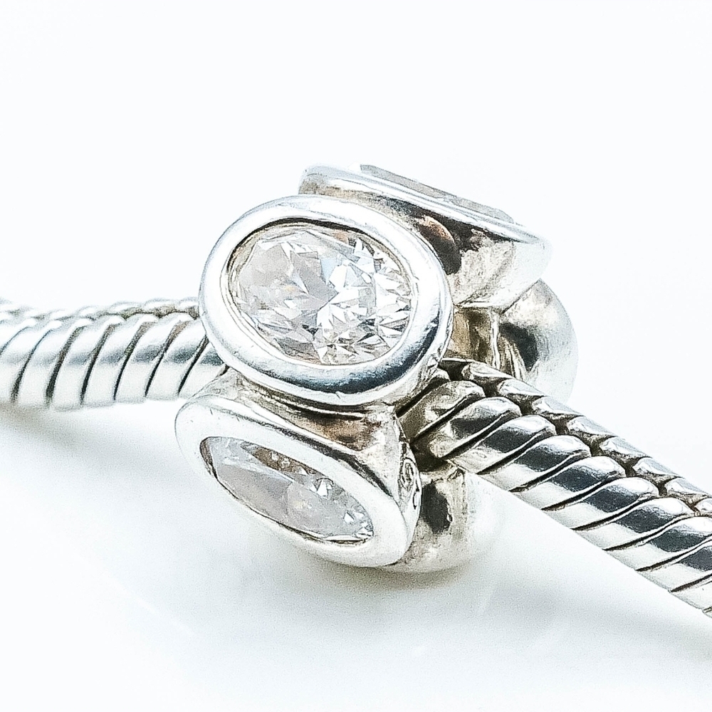 Pandora *Retired* Clear Oval Lights Charm Bead - Picture 3 of 4